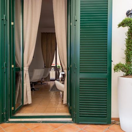 Boutique Apartment Al Duomo Salerno Exterior foto